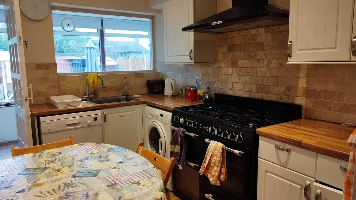 Higham Hill House | Peacefull and relaxing house for Families or Professionals.