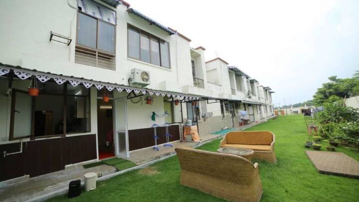 Siliguri Villa | Peacefull Villa with homely atmosphere.Fully furnished with Air Conditiner,