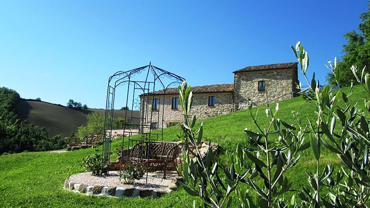 Monterosso Apartment | Peacefulness, nature, tranquillity at Cottage ‘L`Aria’ Le Marche, Italy