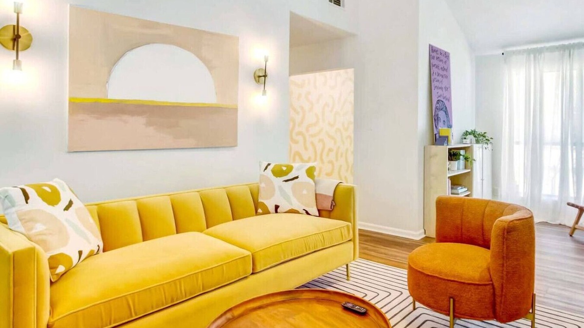 Montgomery House | Peachy Keen House - Savannah Escape w/Game Room
