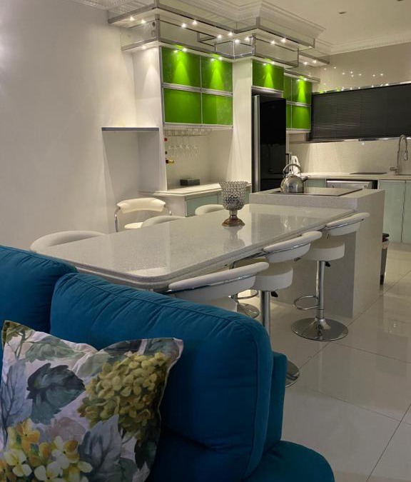 Port Edward Apartment | Peacock Cottage, 95 Eden Wilds