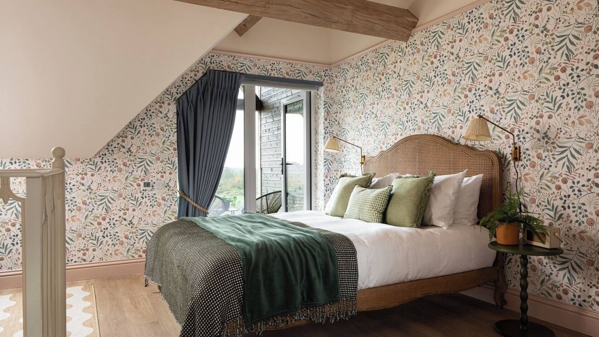 Alton House | Peacock's Roost - Otium Wine Estate