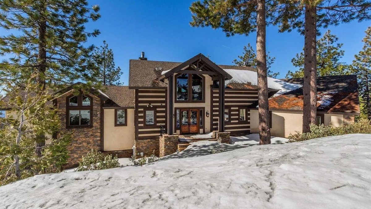 Sierra Cedars Cabin | Peak of Perfection at Bretz Mountain III