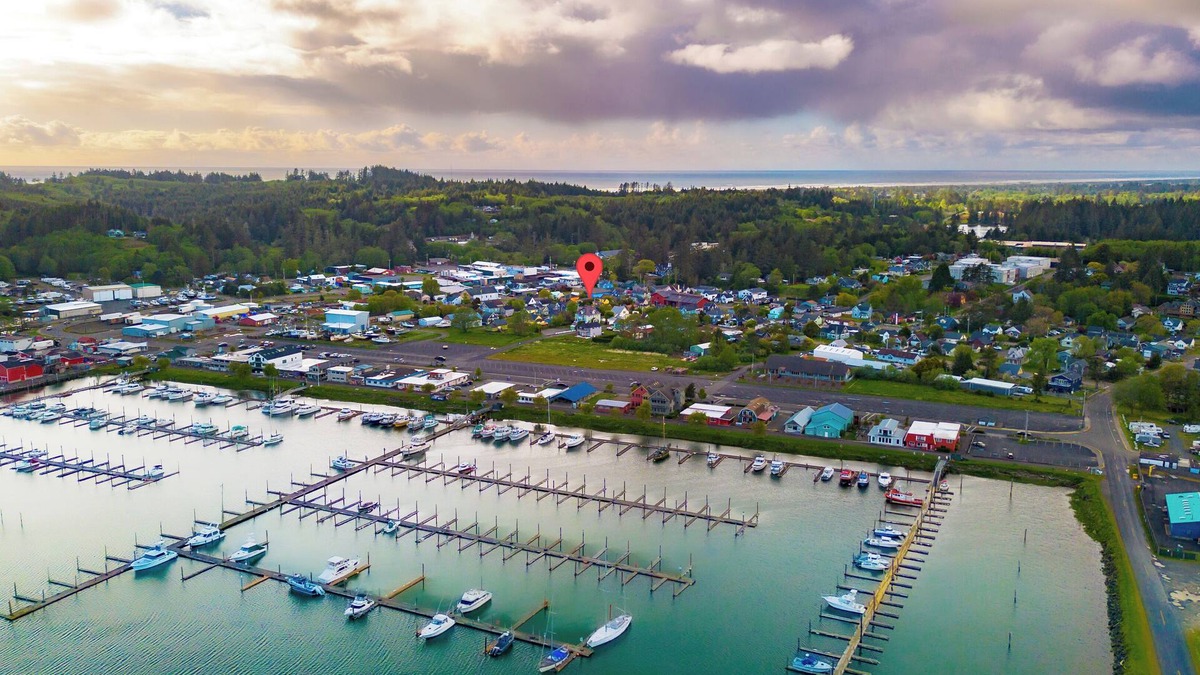 Ilwaco Bed & Breakfast | Pearl Inn Bed and Breakfast