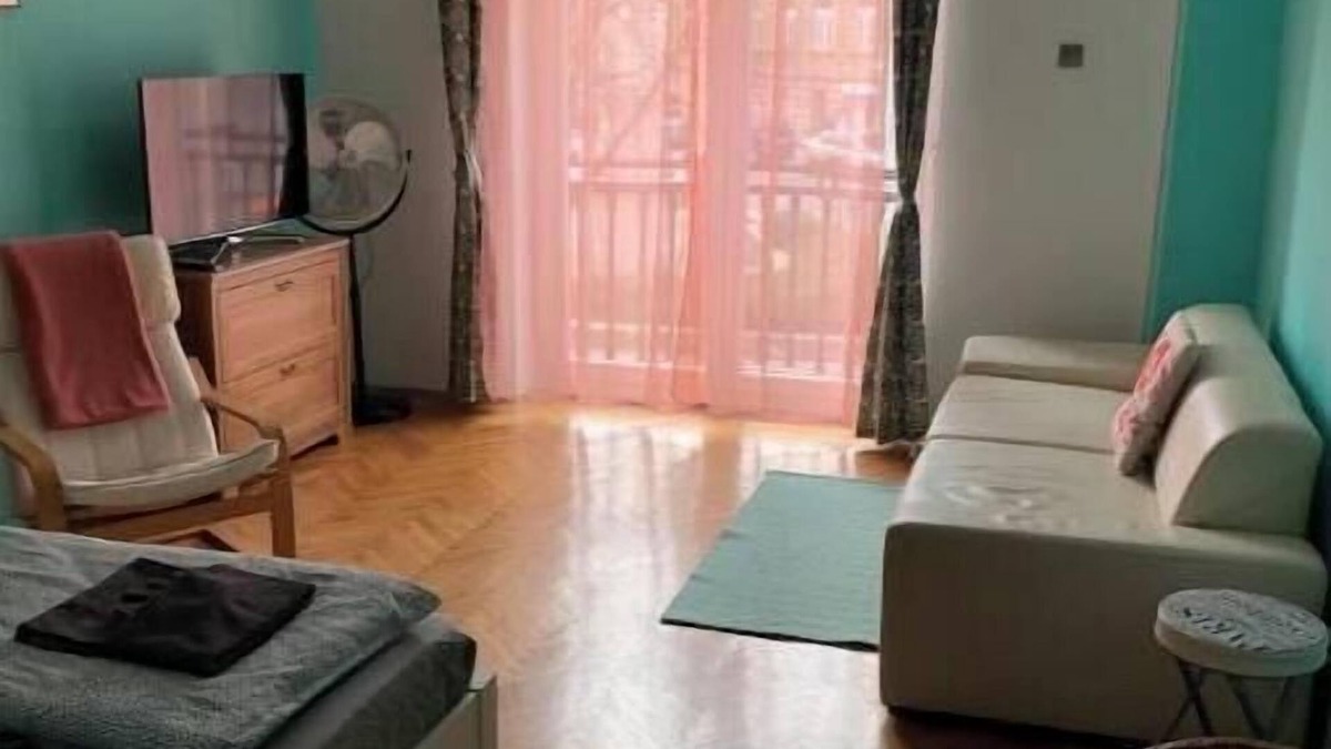 Castle Hill Apartment | Pearl Maria