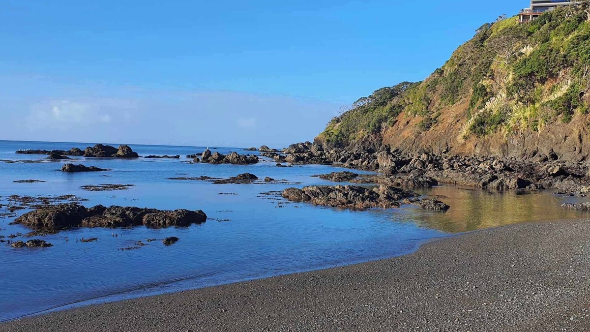 Tutukaka Cottage | Pebble cottage. Tutukaka Coast. Short walk to a nearby beach. Pet friendly.