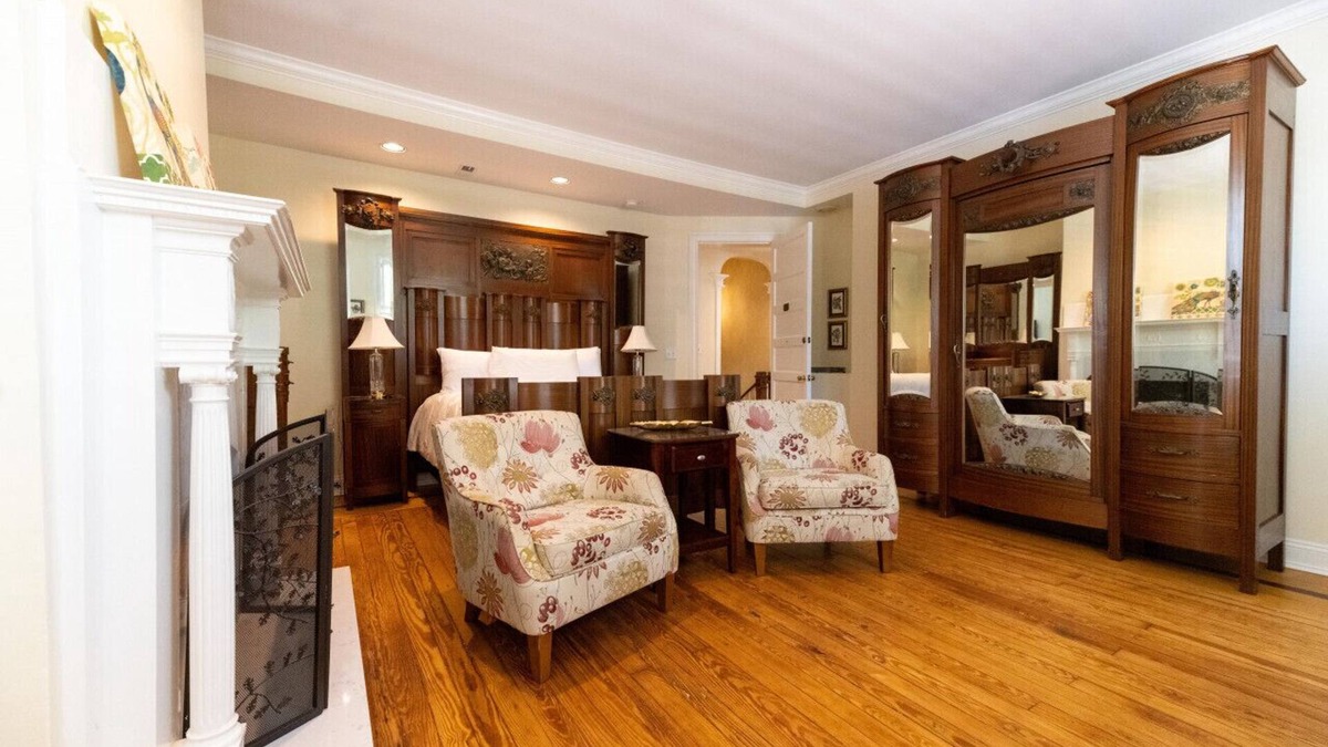 Edenton Bed & Breakfast | Pecan Room - Granville Queen Inn, Downtown Historic Edenton