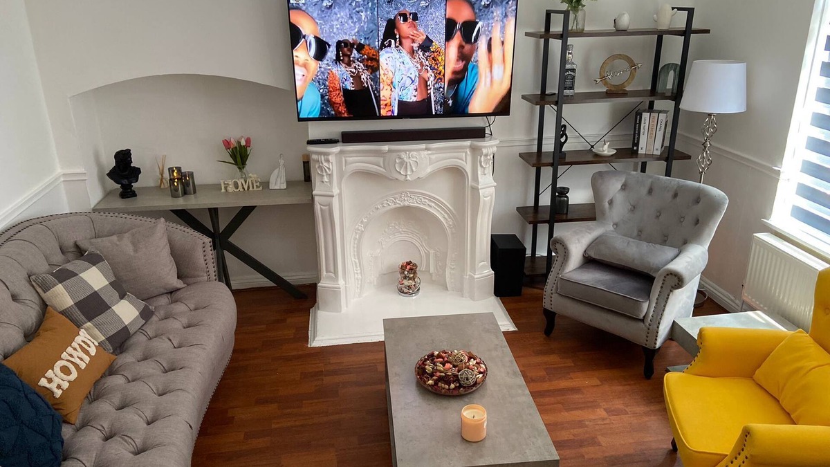 Dagenham House | Peeams Abode