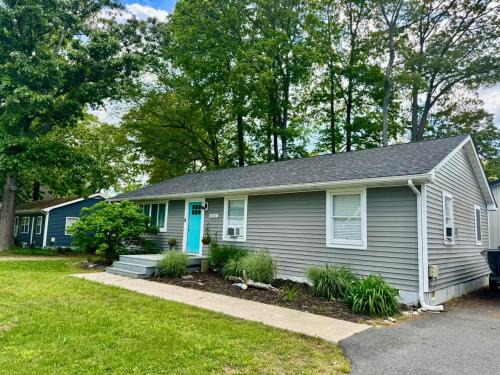 Rehoboth Beach House | Peek-a-Boo view-Angola by the bay