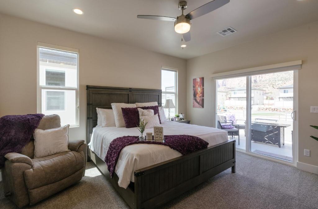 Hildale House | Peekaboo Canyon-4Bed, 3Bath, Hot tub, deck