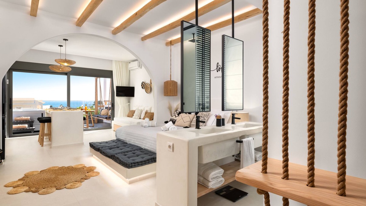 Pefkos Apartment | Pefkos Allure Luxury Suites with an outdoor Jacuzzi