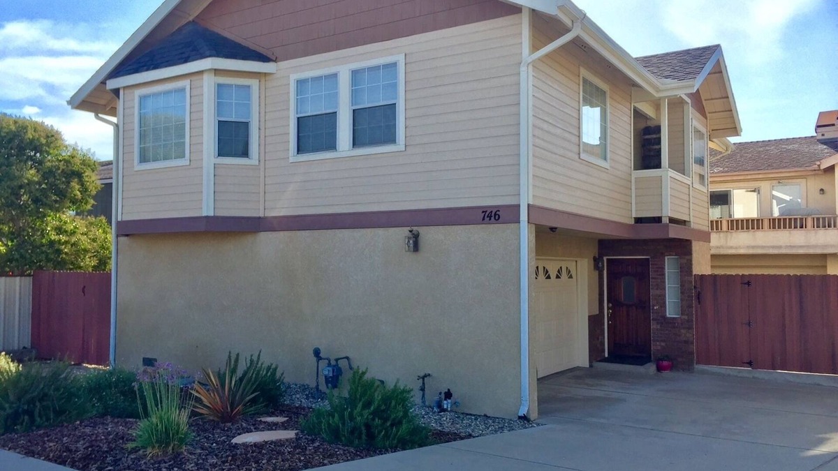 Grover Beach House | Pelican House: Bright Beautiful Beach Home
