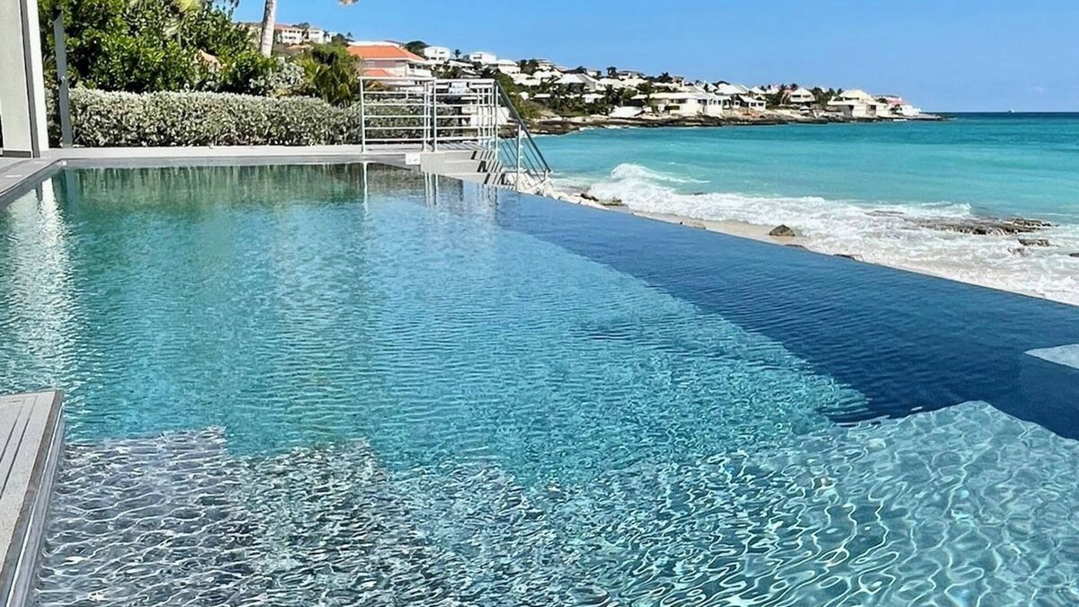 Cole Bay Villa | PELICAN KEY BEACH VILLA