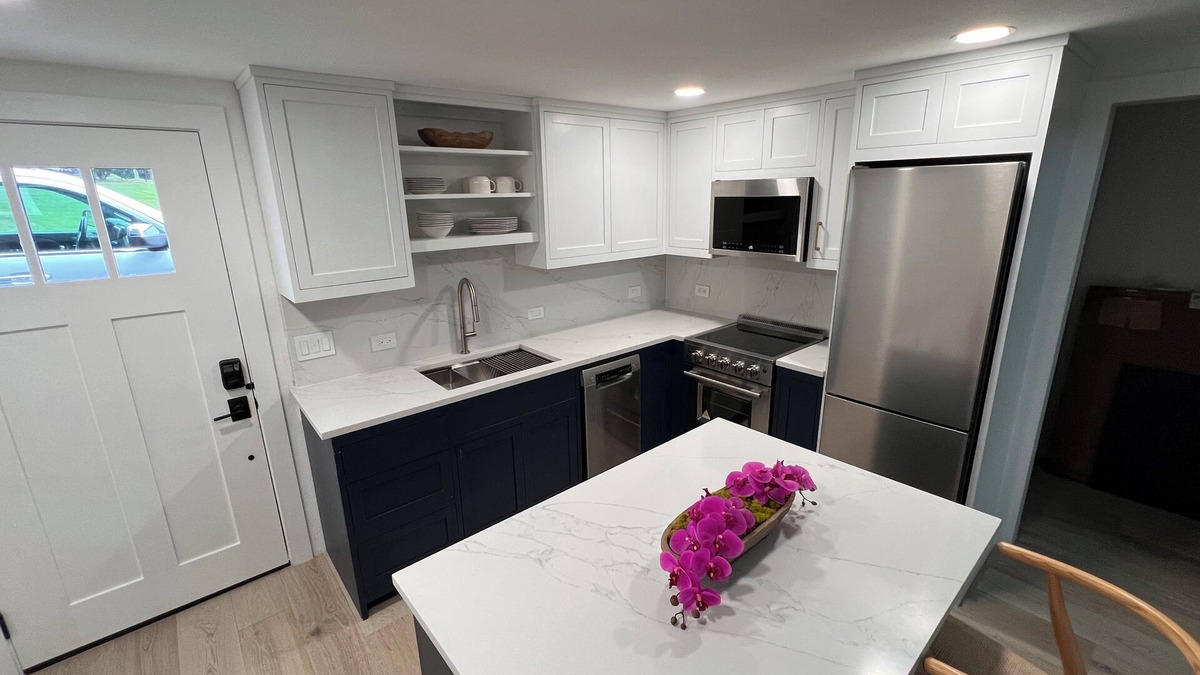 Fort Worth Apartment | Pelican Loft - LakeFront Marina Property! 2 Bedroom, Kitchen, 1 Bath