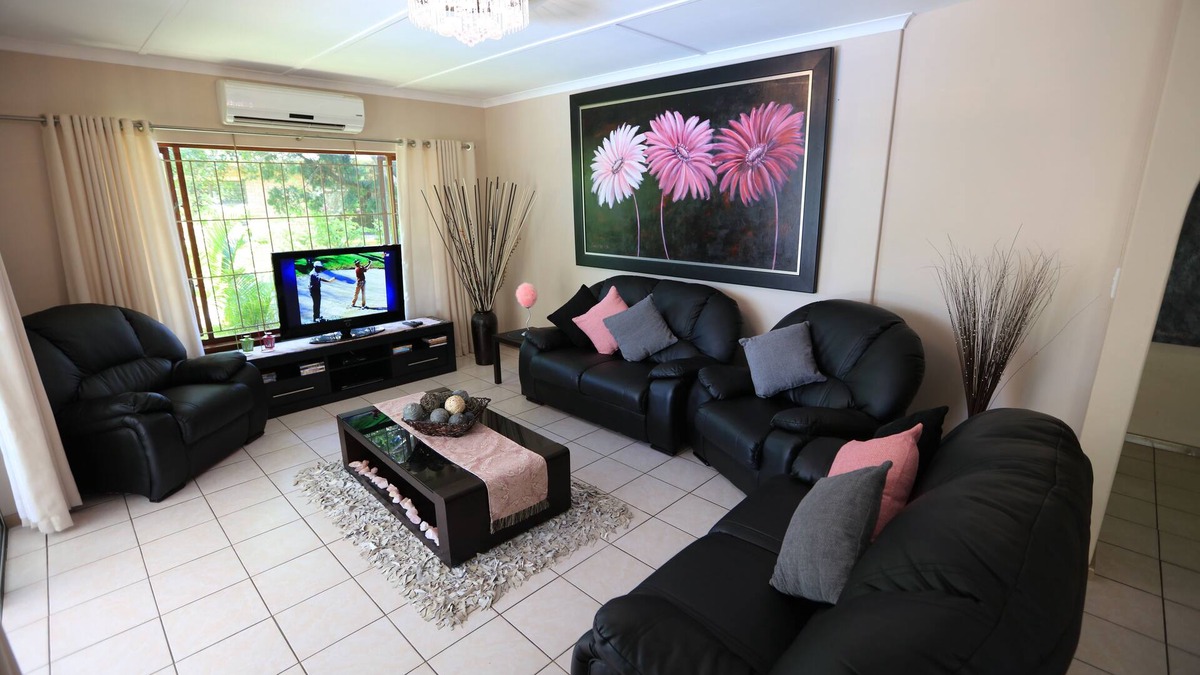 St. Lucia House | Pelican's Nest Holiday Home St Lucia KZN