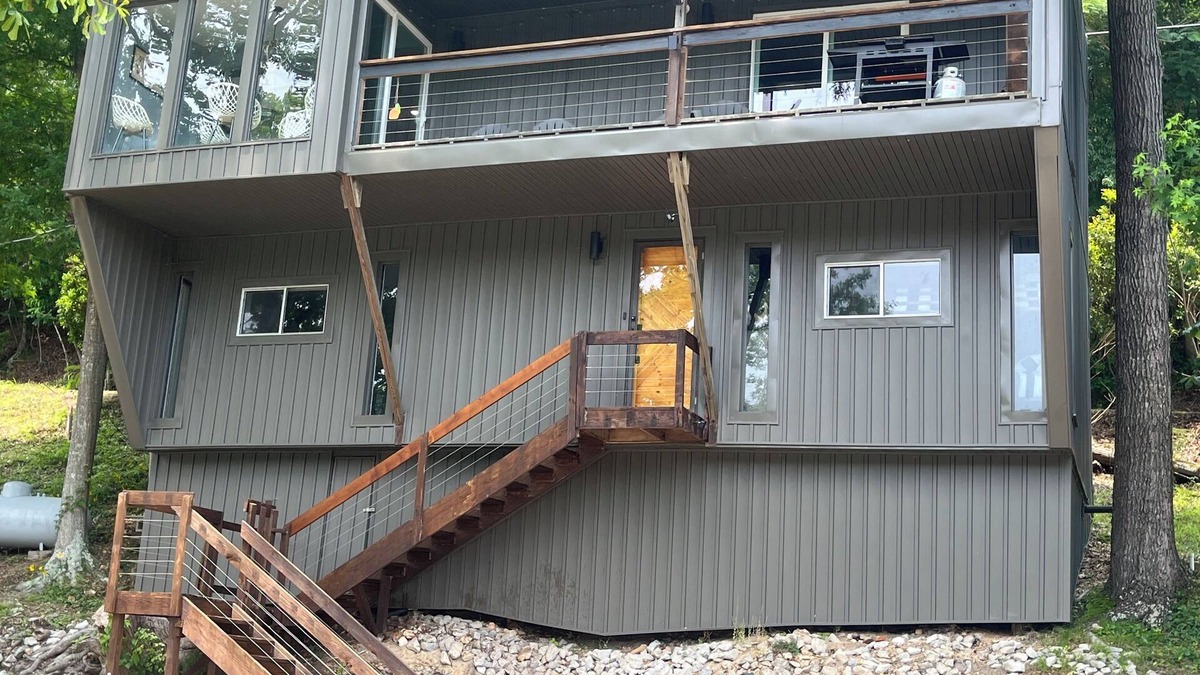 Iuka Cabin | Pelican's Perch Waterfront Cabin in East Port with Boat Dock