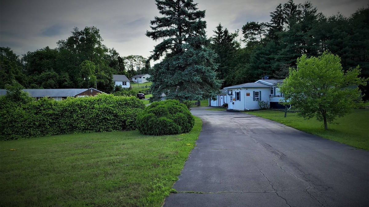 Catskill Hotel | Peloke's Motel