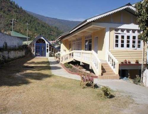 Bomdila Hotel | Pemaling Lords Inn Dirang