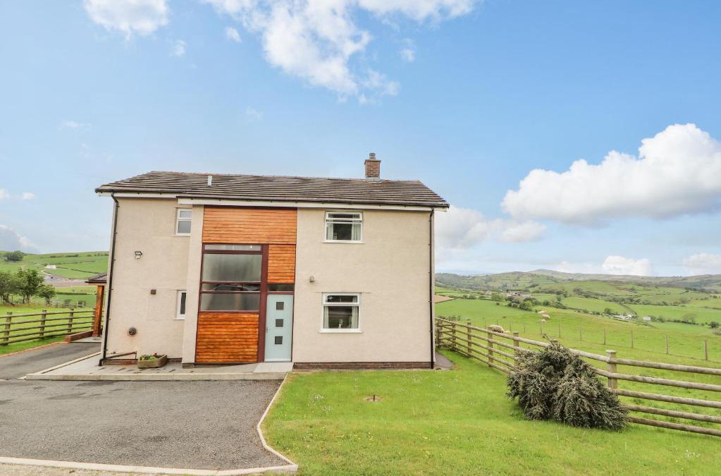 Llannefydd House | Pen Bryn Llan