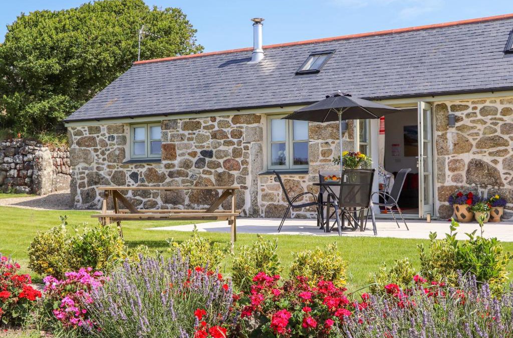 Crows-an-wra House | Pen Tewan