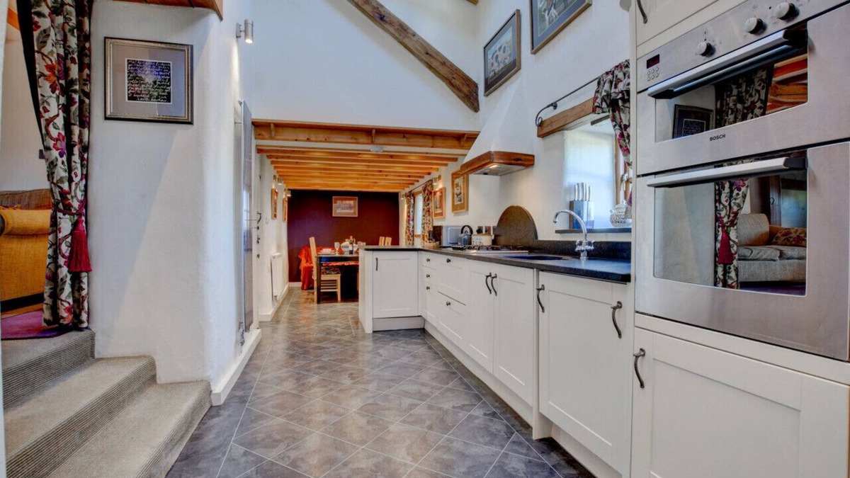 Llandudno Junction House | Pen Y Bryn Cottage - Four Bedroom House, Sleeps 8