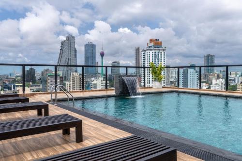 Bambalapitiya Apartment | Pendennis Fern - 4-Bedroom Luxury Retreat with Rooftop Pool in Central Colombo