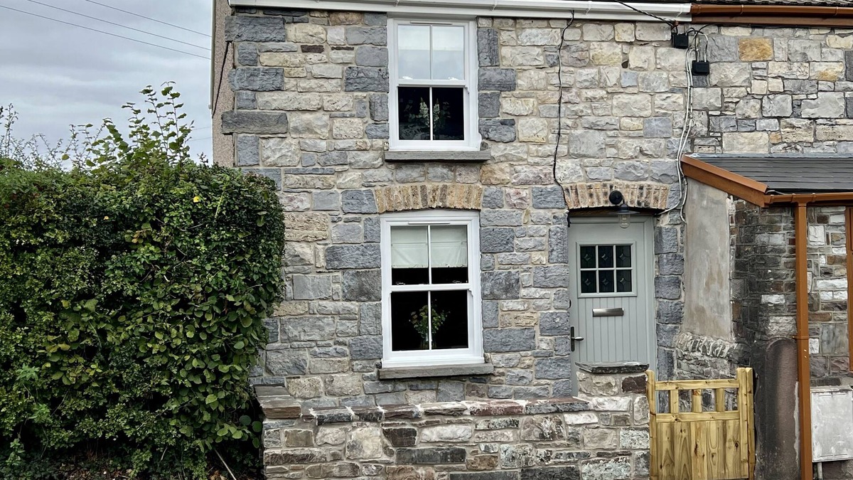 Penderyn Cottage | Penderyn Cottage, Waterfall Country,Brecon Beacons