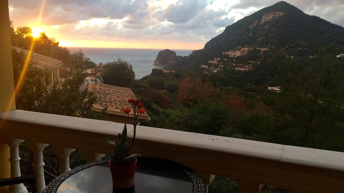 Parelia House | Penelope Bungalow will give you the exceptional summer relish.