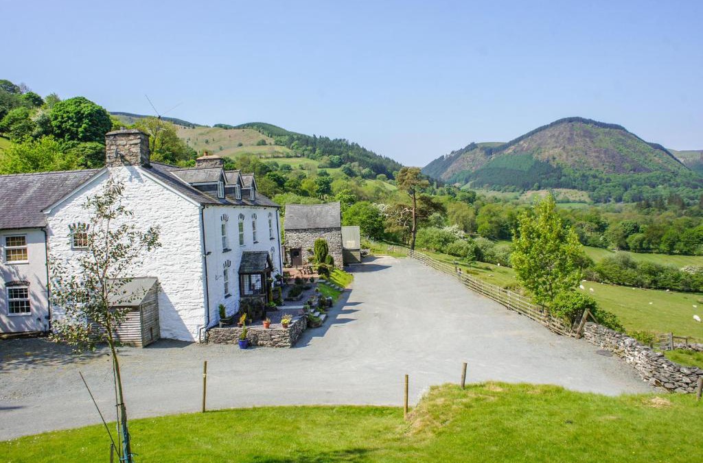 Llangynog House | Pengwern
