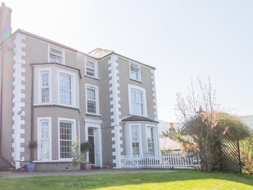 Penmaenmawr House | Penholm
