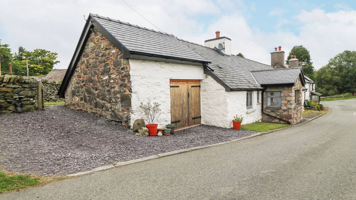 Rhydlydan Cottage | PENRALLT, family friendly, luxury holiday cottage in Rhydlydan