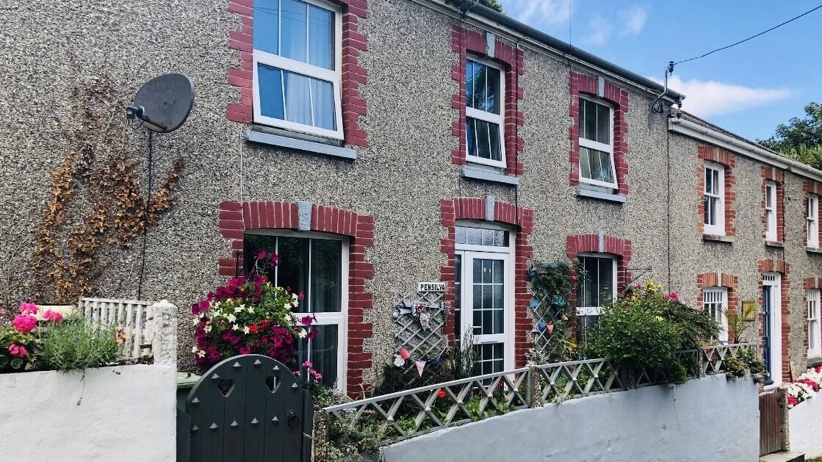 Crantock Cabin | Pensilva cottage in the heart of Crantock
