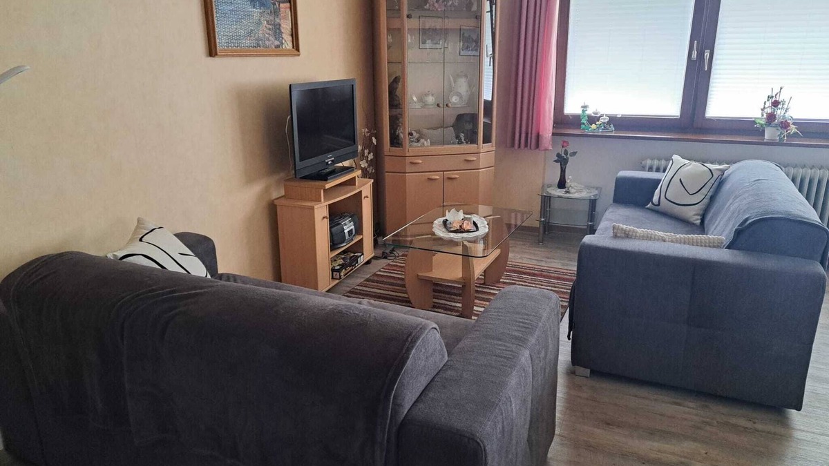 Herbstein Apartment | Pension Andrea: Ferienwohnung 1 with Private Terrace and Wi-Fi