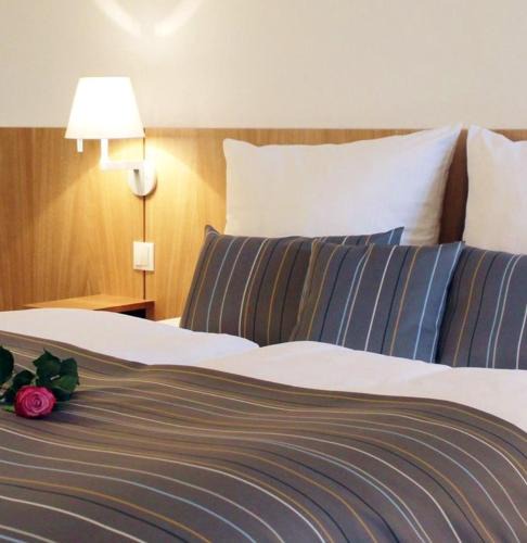 Vilsbiburg Bed & Breakfast | Pension Cafe Konrad