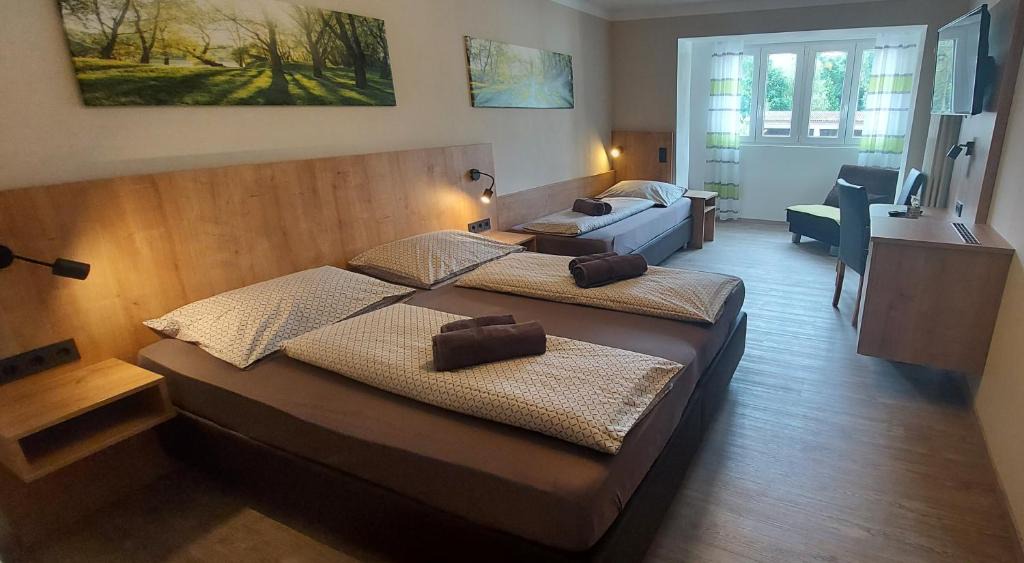 Grossmehring House | Pension DELAGERA