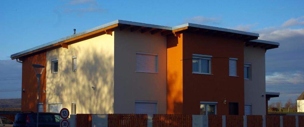 Parndorf House | Pension Diana-Parndorf