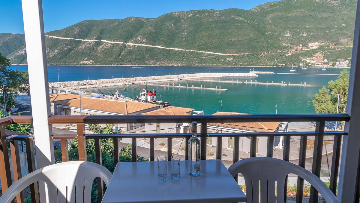 Vassiliki House | Pension Holidays