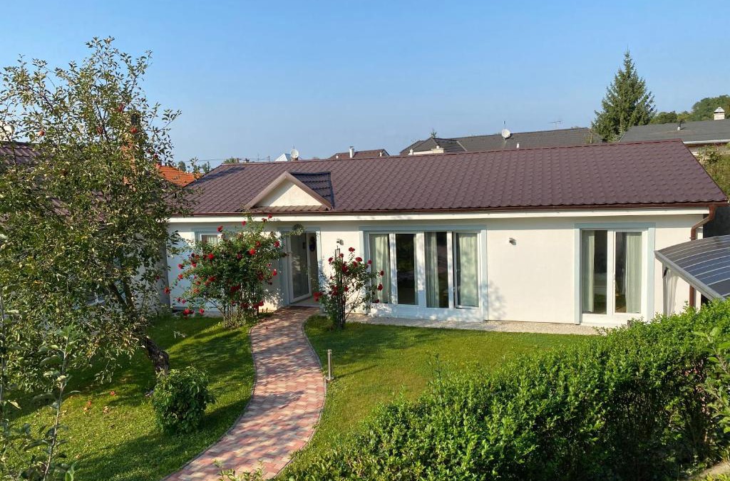 Banka Villa | Pension Julia
