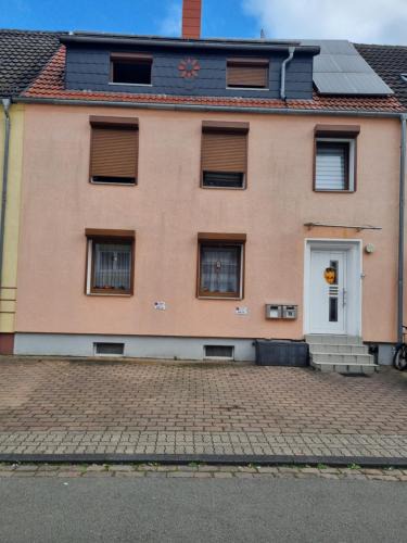 Kaiserslautern House | Pension Parga