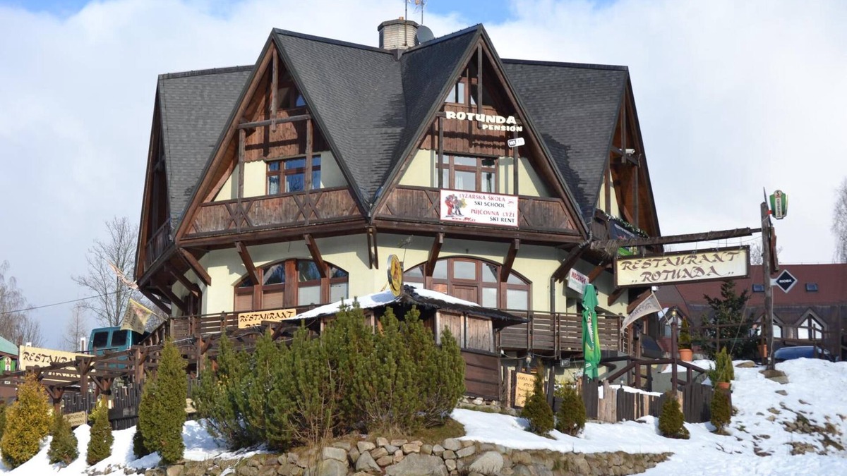Harrachov House | Pension Rotunda