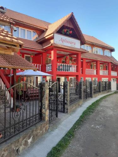Chiscau House | Pensiunea Anisoara