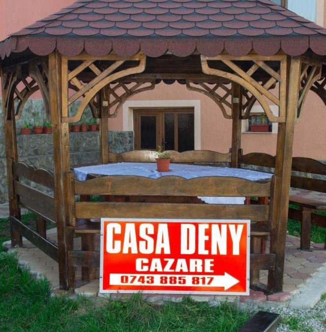 Novaci House | Pensiunea Casa Deny