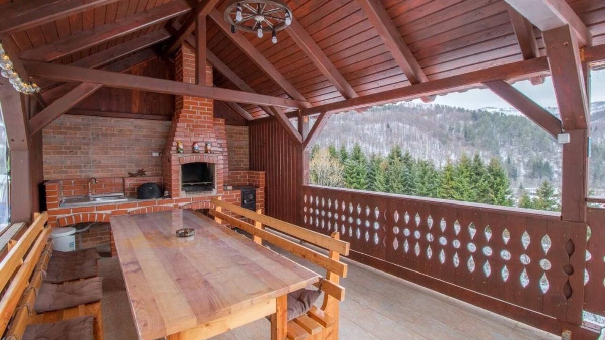 Vidra House | Pensiunea Cascada