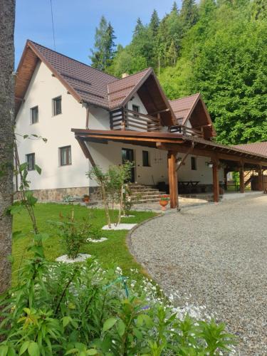 Borsa Cabin | Pensiunea Cheile Repezii