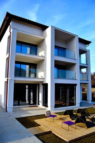 Cisnadie Villa | Pensiunea Cuib