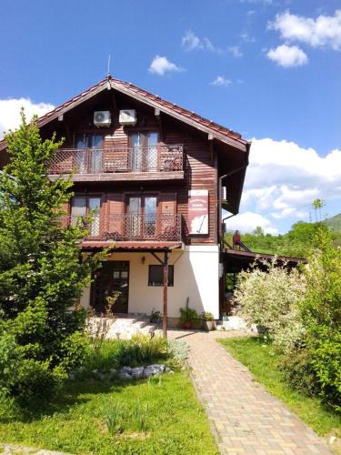 Rosia House | Pensiunea Dorel Codoban