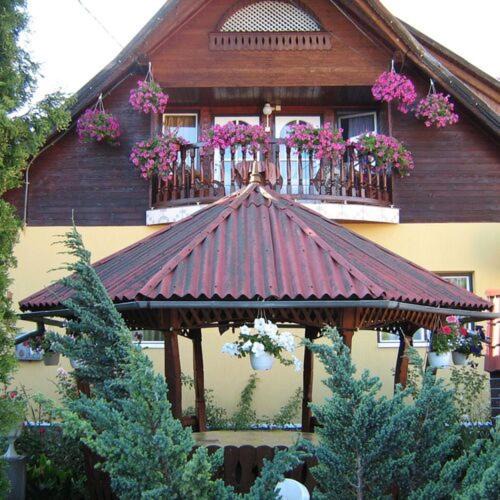 Praid House | PENSIUNEA DORINA