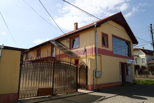 Orastie House | Pensiunea Driver