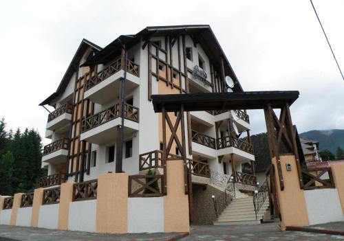 Durau House | Pensiunea Gold
