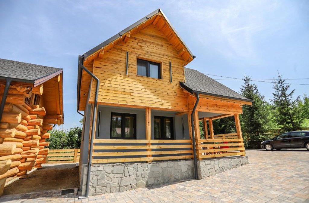 Toplita Villa | PENSIUNEA IZABELLA, Vila Cocket